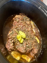 Load image into Gallery viewer, Chuck Roast