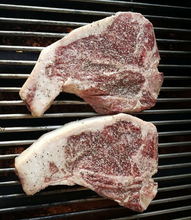 Load image into Gallery viewer, T-Bone Steak